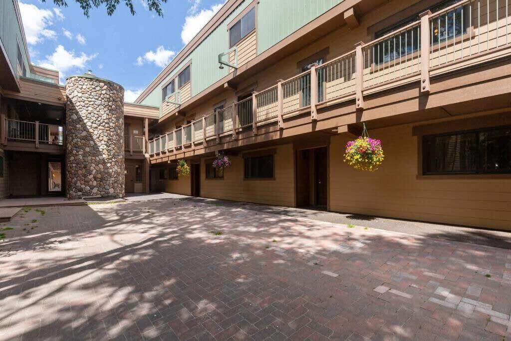 Downtown Chalet Close To Main St With Pool And Hot Tub Breckenridge Exterior foto
